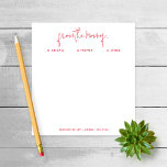 "De la mamá de" Nota a la escuela, Bloc de notas r<br><div class="desc">Estos bolígrafos le proporcionarán un regalo perfecto o una adición a su escritorio. Personalizar el bloc de notas con los nombres de tus hijos y tu información de contacto en la parte inferior. Utilice la función Personalizar para cambiar la fuente o el diseño del texto.</div>