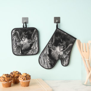 De Manoplas Angel Chica Art Oven Mitt & Pot Holder Set