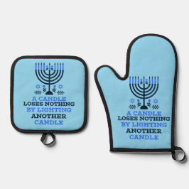 De Manoplas Hanukkah Quote Potholder Set
