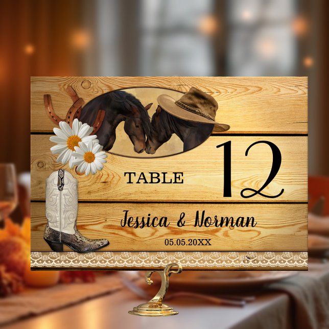 De Mesa Tarjeta Rustic Country and Western Table Number (Wedding table number card with a country and western theme, featuring two horses on rustic wood)