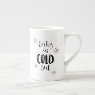 De Porcelana Bebé es hacia fuera taza fría del invierno