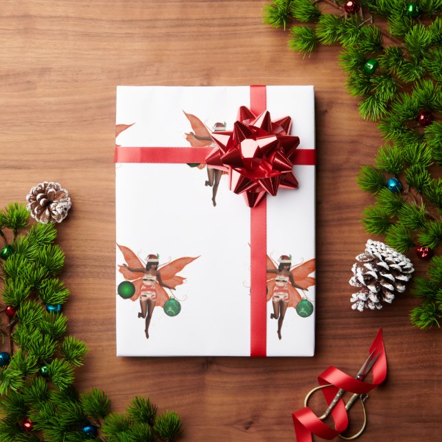 De Regalo Navidades afroamericanos preparan papel para envol (Regalo de vacaciones)