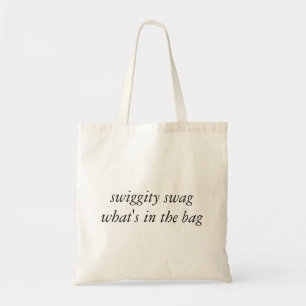 De Tela swag swiggty cuál está en el bolso