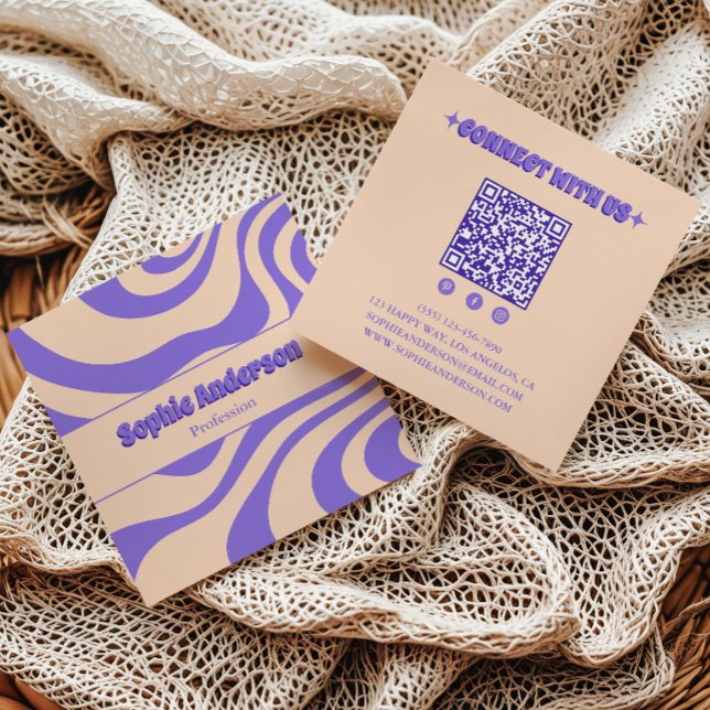 De Visita Cuadrada Tarjeta Retro Groovy Púrpura Abstracta con Código  (Subido por el creador)