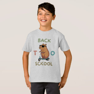 De vuelta a la camiseta de la escuela con el oso m