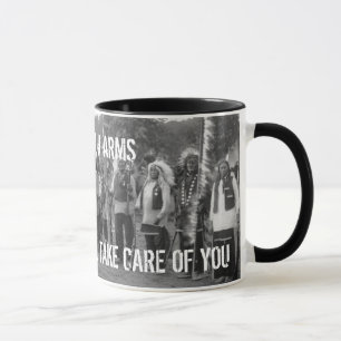 Dé vuelta en sus brazos - taza