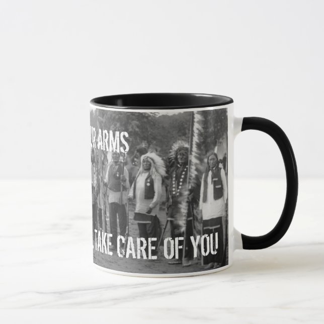 Dé vuelta en sus brazos - taza (Derecha)