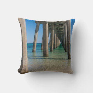 Debajo de la Almohada del Muelle de la Playa de Pe