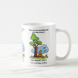 Debajo de la taza del árbol
