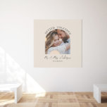Decoración de casa de un boda de fotos de arco de<br><div class="desc">Mejor juntar la invitación del boda de fotografía de arco de chica rosa y la impresión del poster de regalo. Moderna y elegante color crema natural.</div>