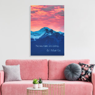 Decoración fotográfica al atardecer sobre montañas