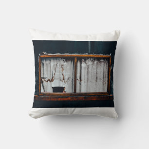 Decorativo Cojín con decoración de ventana abandonada