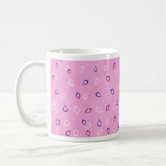 Deja líneas de la púrpura blanca en tazas rosadas 