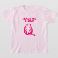 Déjame en paz con la camiseta del chica rosa del l