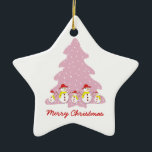 Dejemos que nieve personalizado adorno de Navidad<br><div class="desc">Dejemos que nieve personalizado adorno de Navidad con una fila de adorables hombres de nieve con gorra rojo,  bufanda amarilla,  ojos de botón y palos en un lindo árbol de Navidad con copos de nieve.</div>