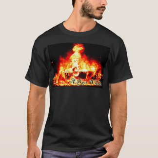 Del alboroto una camiseta del "coche ardiendo"