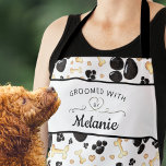 Delantal AGRUPADO CON MODELO DE impresión de traza AMOR Per<br><div class="desc">Patrón de huellas de pata de perro,  huesos y corazones y titulado con GROOMED with HEART (LOVE) BY NAME para ser personalizado para un criador de perro o un nombre de negocio de cría de perros.</div>