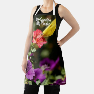 Delantal Apron con flores de jardín y mariposa