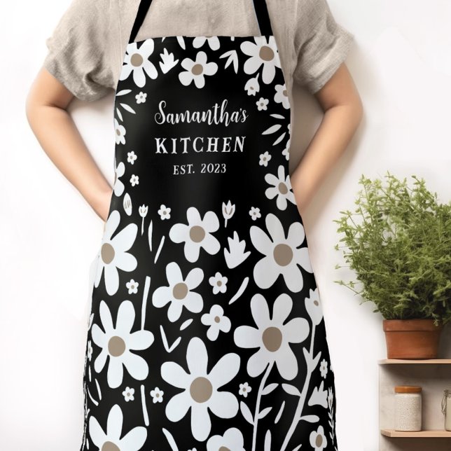 Delantal Apron de Floral Black White (Whether you're baking, painting, or gardening, this personalized apron adds flowers to your day!)