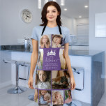 Delantal Apron de la Reina del Collage de fotos de la Cocin<br><div class="desc">Disfrute de la alegría de cocinar con nuestra moderna plataforma de foto collage violeta, una perfecta mezcla de estilo y sentimentalidad. Completamente personalizable con tus preciadas fotos, este delantal ostenta las encantadoras palabras "Reina de la cocina". Con una corona que representa tu reino culinario, también cuenta con una cita encantadora,...</div>