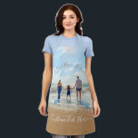 Delantal Apron fotográfico personalizado regala tus fotos y<br><div class="desc">Aprones de texto y fotos de personalizado - Único su propio diseño - Familia personalizada / Amigos o regalo personal de Apron - Añadir su texto y foto - Redimensionar y mover o eliminar / añadir elementos - imagen / texto con herramienta de personalización ! Elija fuente / tamaño /...</div>