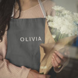 Delantal Apron Personalizado azul de carbón vegetal persona<br><div class="desc">Cocinar, hornear o asar con estilo con este delantal personalizado azul carbón personalizado. Con un diseño de color azul carbón, elegante y moderno, este delantal puede ser personalizado con su nombre, monograma o texto personalizado para un toque único. Fabricado con un tejido duradero y de alta calidad, ofrece una excelente...</div>
