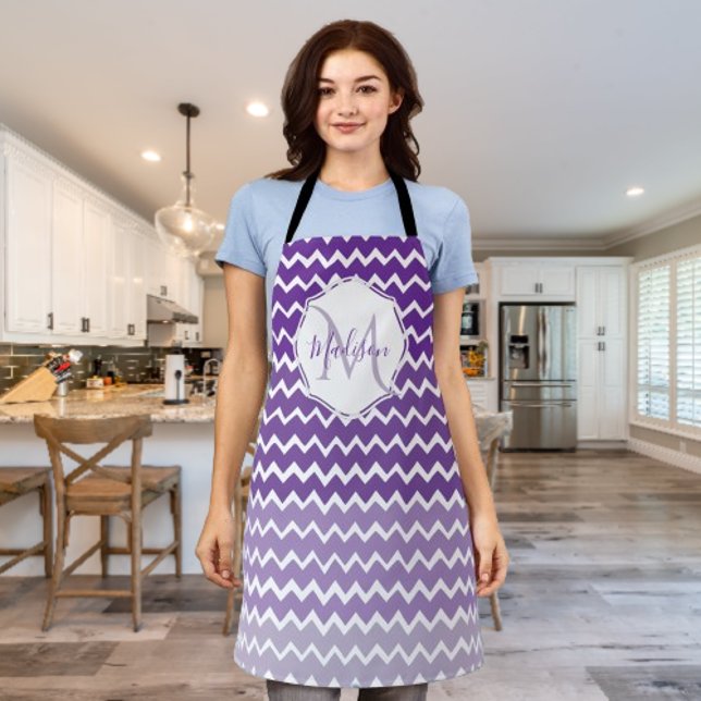 Delantal Aprón personalizado de color púrpura Ombre (Purple Ombre Chevron Personalized Apron)