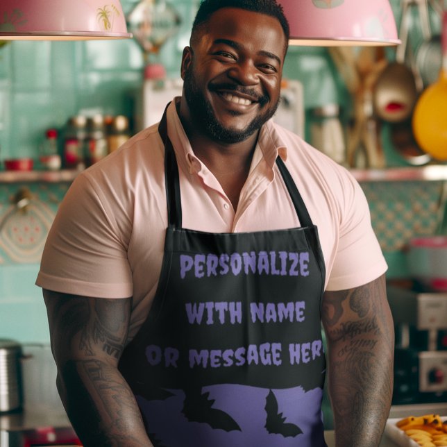 Delantal Aprón personalizado de Halloween con morado y negr (Customize this spooky purple bat Halloween apron with your own clever message!)