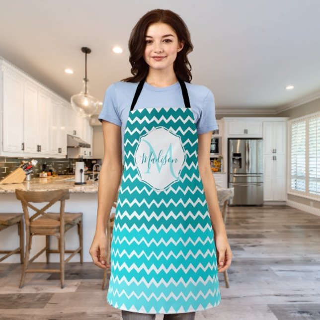 Delantal Aprón personalizado de Ombre Chevron verde azulado (Teal Ombre Chevron Personalized Apron)