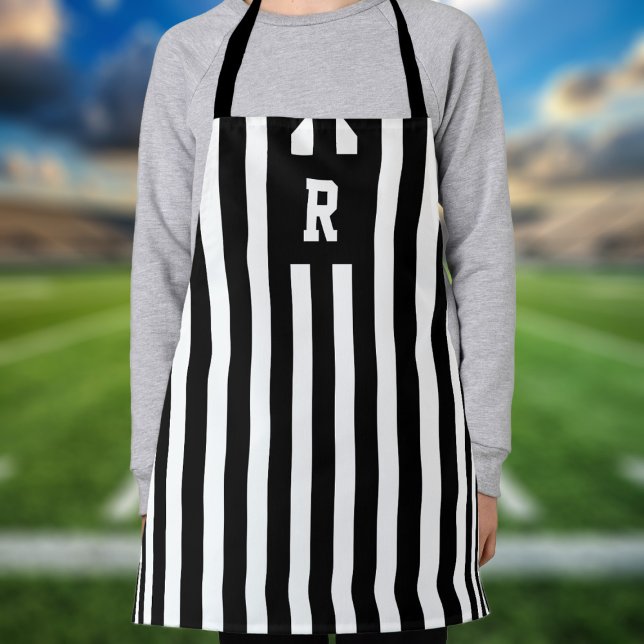 Delantal Árbitro de fútbol infantil de banda blanca y negra (Hup! Add your initial to this black and white striped apron. Perfect for fair play in the kitchen)