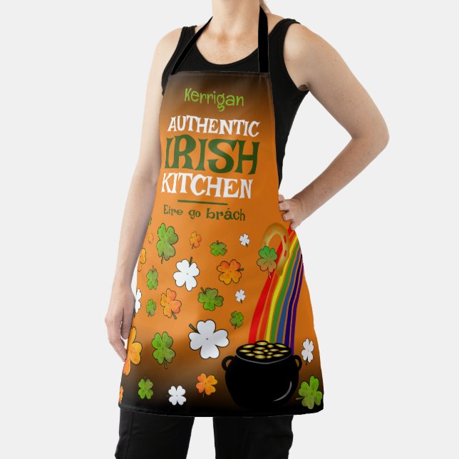 Delantal Auténtica cocina irlandesa con tu nombre en NARANJ (in situ)