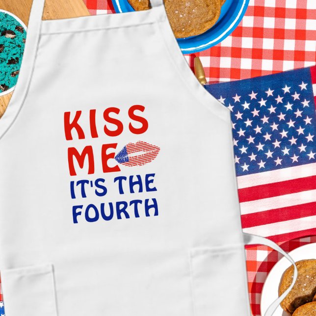 Delantal Bésame es el cuarto pintalabios de la bandera de E (Celebrate the fourth with this patriotic red white and blue stars and stripes lipstick kiss apron)