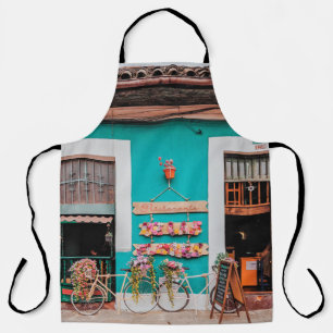 DELANTAL BICICLETA BLANCA APARCADA JUNTO A LA CONCRETA PINT