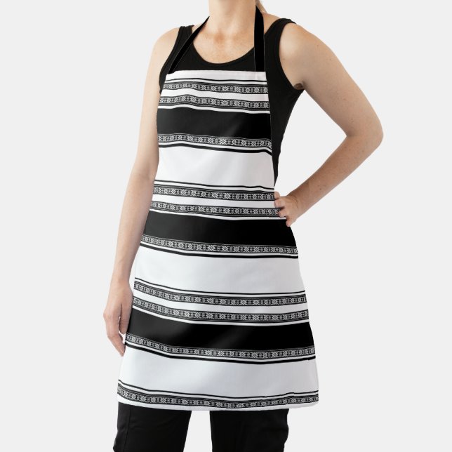 Delantal Black and white lace braid and horizontal stripes  (in situ)