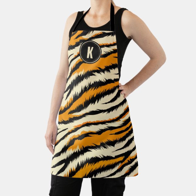 Delantal Black Orange Tiger Stripes Pattern Monogram (in situ)
