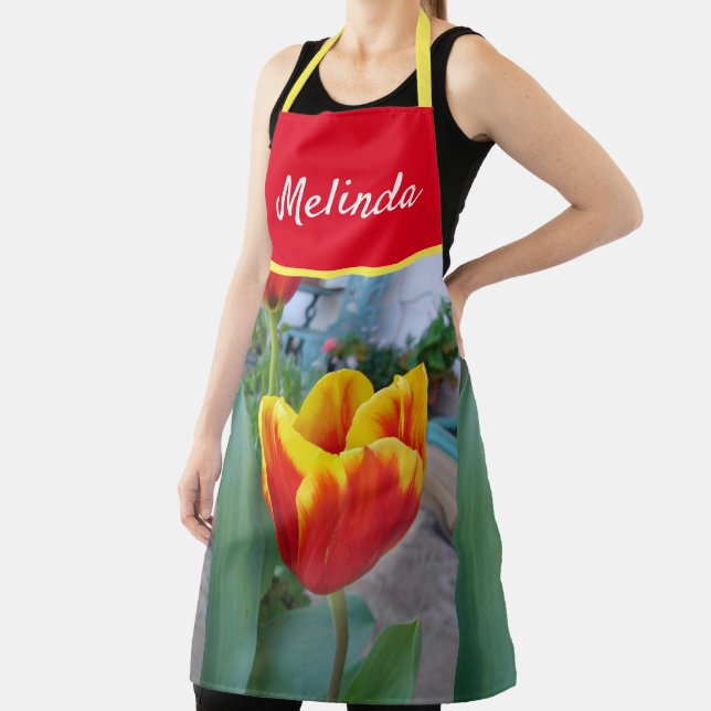 Delantal Bonito Floral Tulip Red Yellow Womans Apron (in situ)
