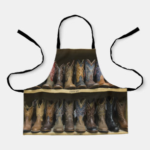 Delantal Boots De Vaquero En Una Estantería De Apron Occide