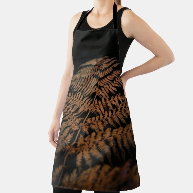 Delantal Brown Leaf Apron (in situ)