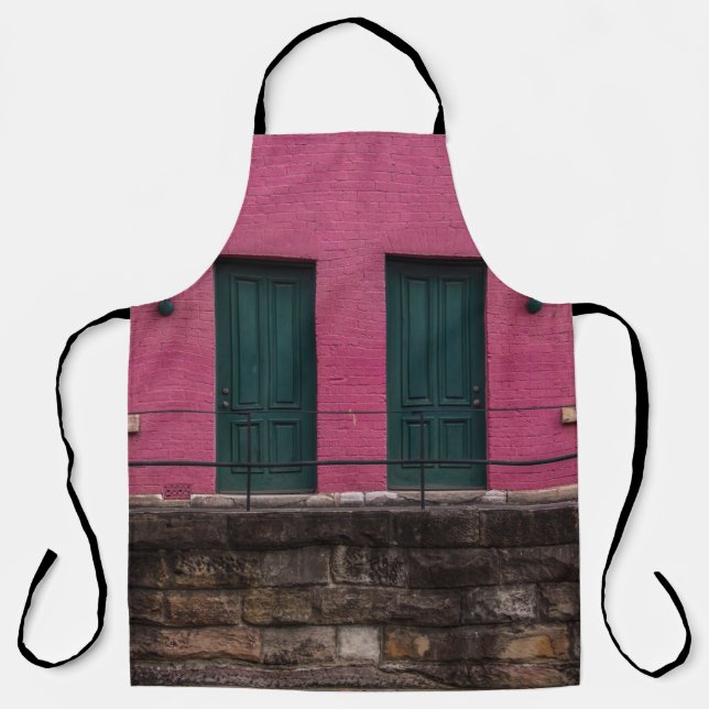 DELANTAL CASA ROSA CON DOS PUERTAS (Anverso)
