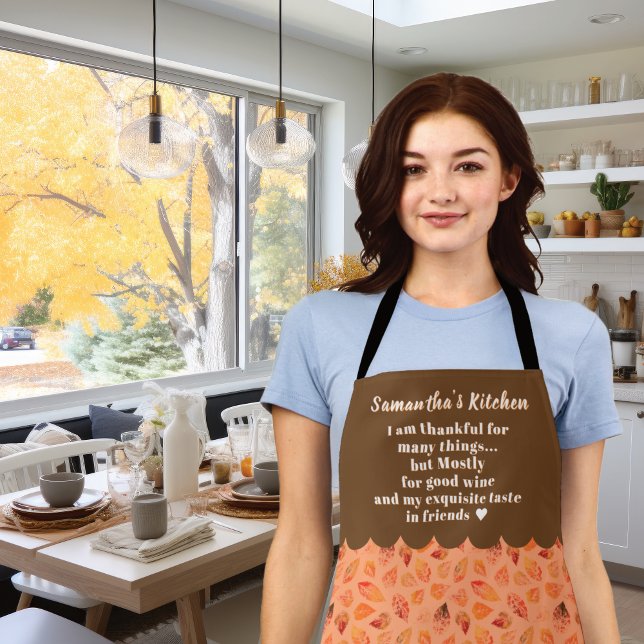 Delantal Cita personalizada de follaje de Naranja de cosech (Fall Harvest Orange Foliage Personalized Quote Apron: add name and quote Thankful for wine & friends)