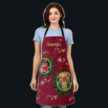 Delantal Crea tu propia foto Feliz Navidad monogramada<br><div class="desc">Crea tu propia foto de Atrévete navideño. Puede agregar sus propias fotos y nombres para personalizar.</div>