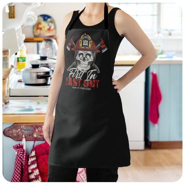 Delantal Custom NAME Firefighter First In Last Out Fireman  (Subido por el creador)