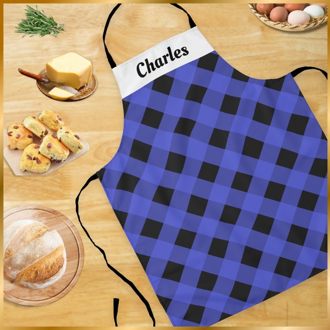 Delantal de cocina de Navidad personalizado Blue B (A modern and stylish apron with blue buffalo plaid design. Personalize with a name at the top.)