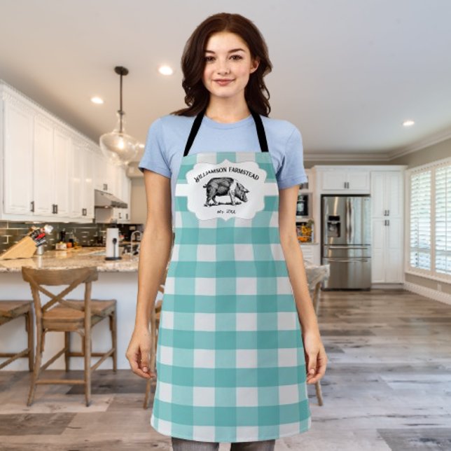 Delantal de granja de cerdo a cuadros búfalo verde (Teal Buffalo Plaid Farm Pig Personalized Apron)