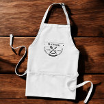 Delantal Día del Padre Grillmaster Moderno<br><div class="desc">¡Elevar su juego de parrilladas con el Apron de los Hombres Personalizados Moderno Grillmaster! Con un diseño elegante y contemporáneo, este delantal se personaliza con su nombre y foto para un toque personal. Está fabricado con un tejido duradero y de alta calidad, es a la vez elegante y práctico, y...</div>