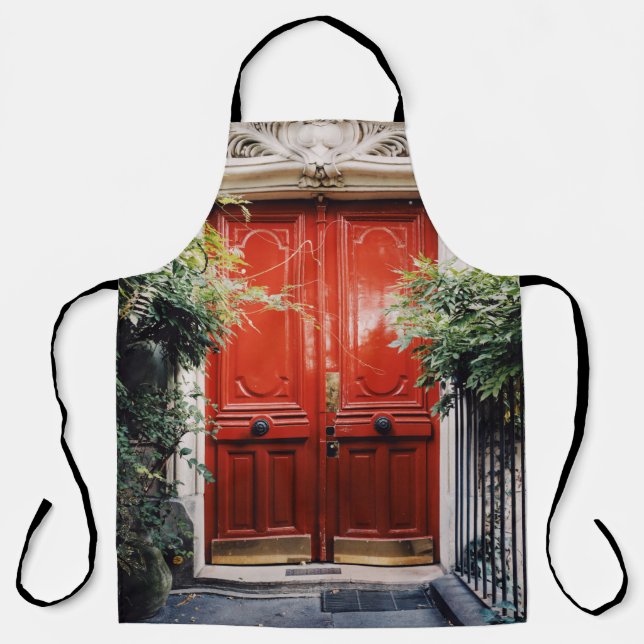 DELANTAL EDIFICIO BLANCO QUE MUESTRA PUERTA CERRADA DE MADE (Anverso)