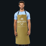 Delantal El oro personalizado del rey de la cocina<br><div class="desc">¡Un regalo perfecto para tu padre,  abuelo,  hermano o cualquier hombre importante en tu vida que ame cocinar! Apron de oro. ¡Personaliza fácilmente la tuya en casa!</div>