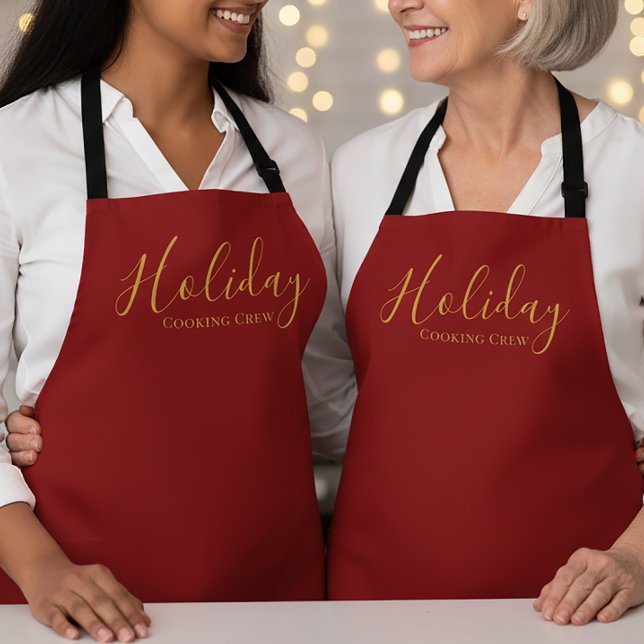 Delantal Elegant Script Holiday Cooking Crew Red Gold (Subido por el creador)