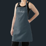 Delantal Elegante guión de personalizado azul medianoche<br><div class="desc">Personalizado azul de medianoche personalizado nombre de escritura moderno monograma color liso macizo simple moda elegante gentil medianoche color azul y blanco cocina de texto Apron. Personalizar,  personalizarla con nombre,  cita,  frase o texto. Excelente para cocineros,  chefs,  cerámica,  artesanía,  trabajo,  cocina,  horneado,  barbacoa,  parrilla,  etc.</div>
