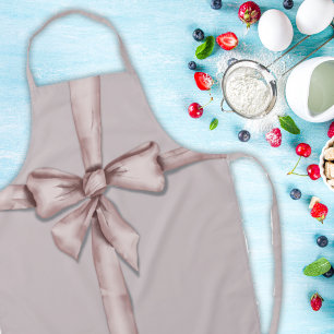 Delantal Envuelto en un arco rosa